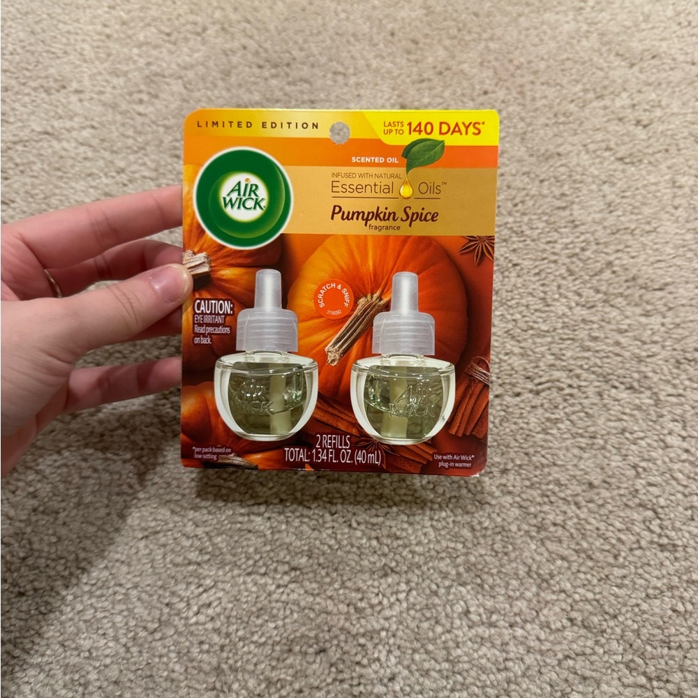 Air Wick Limited Edition Pumpkin Spice Oil 2 Refills NEW